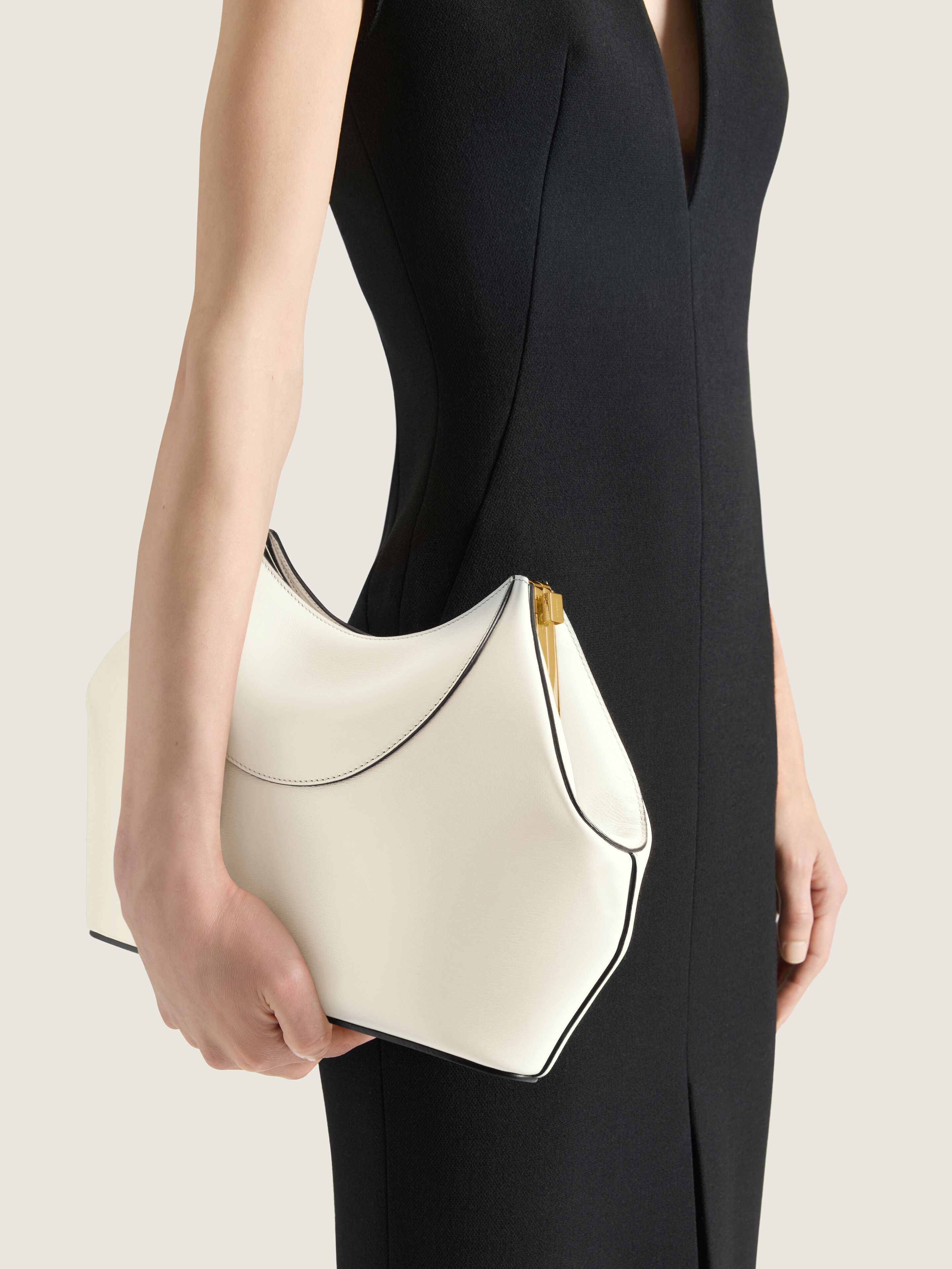 FACET CLUTCH IN LEATHER - 2