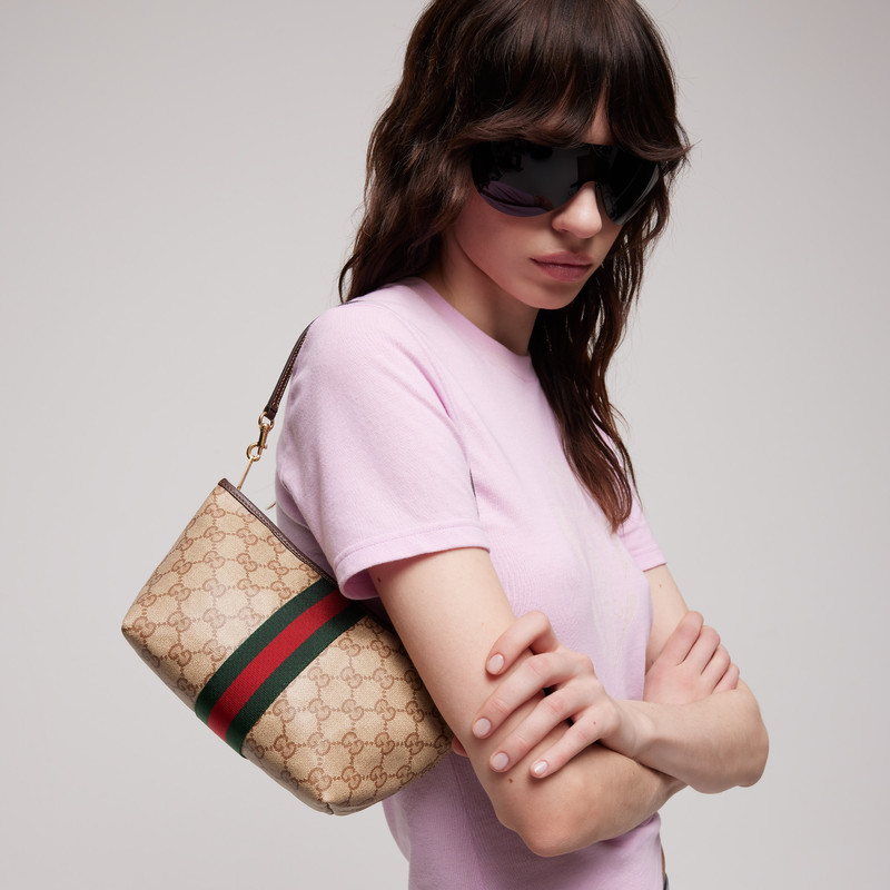 Small pouch with strap and Web 3