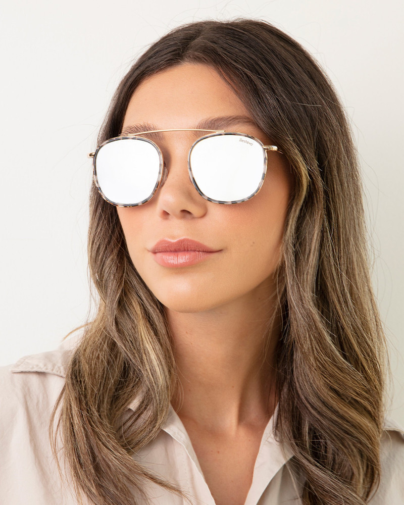 illesteva Mykonos Ace Sunglasses outlook