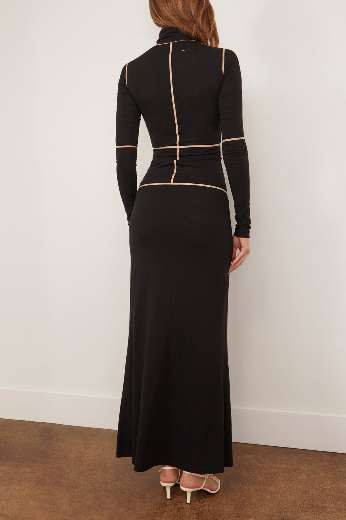 Maxi Dress in Black - 5