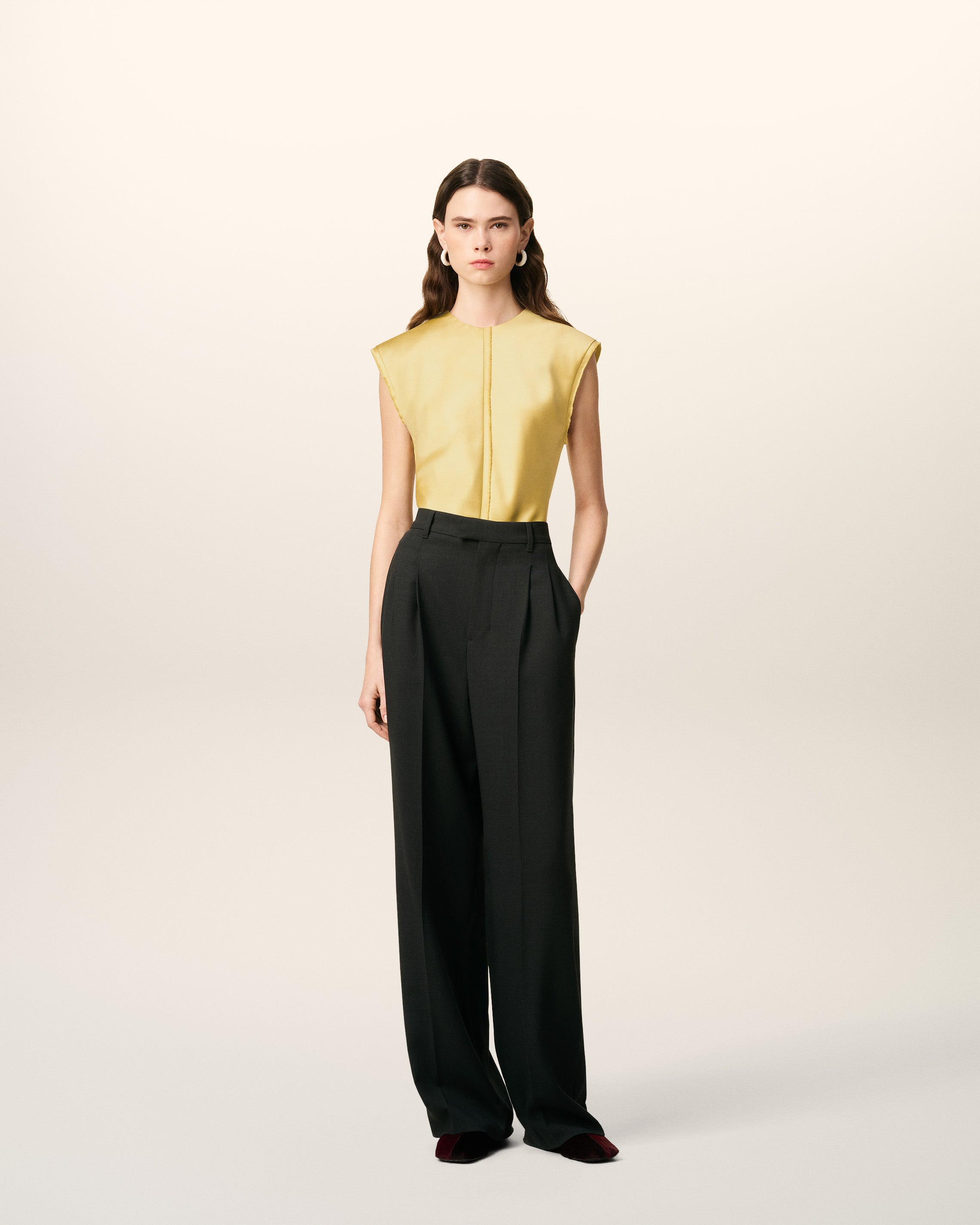 GREEN SLEEVELESS RAW EDGE DETAILS TOP - 7