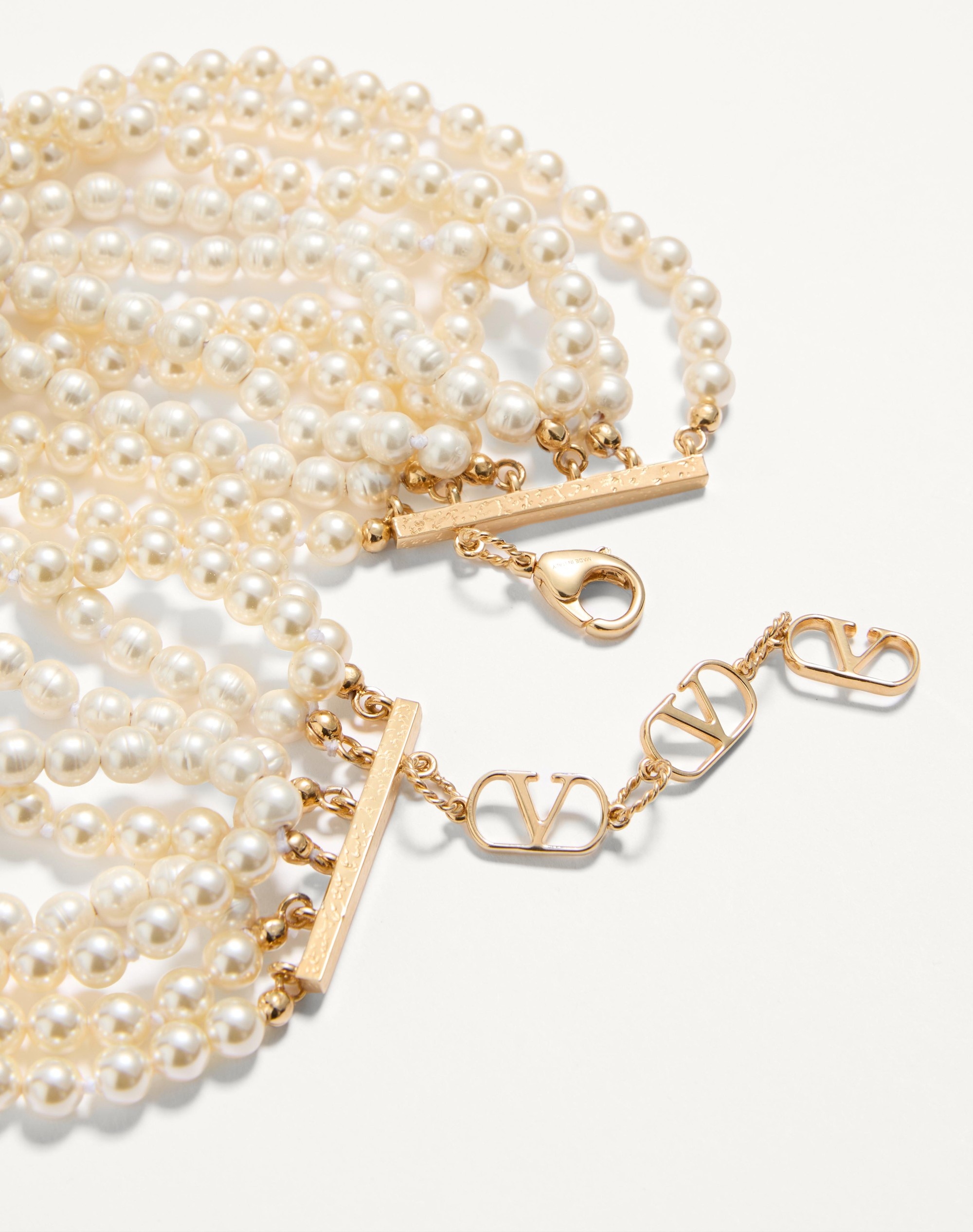 FLEUR LUMINEUSE NECKLACE IN METAL, ENAMEL, PEARLS AND FABRIC - 5