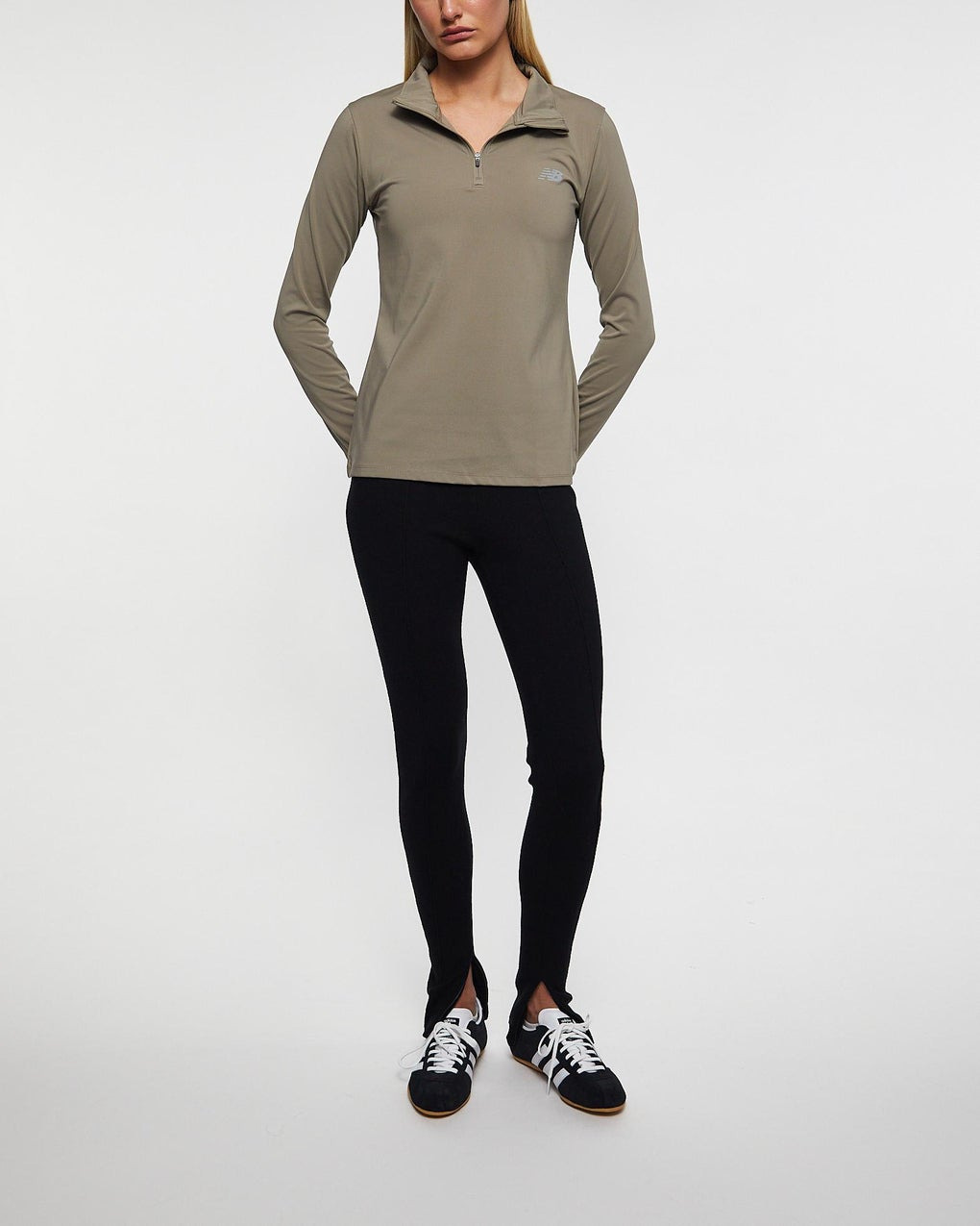 Top Script Quarter Zip Brown - 3