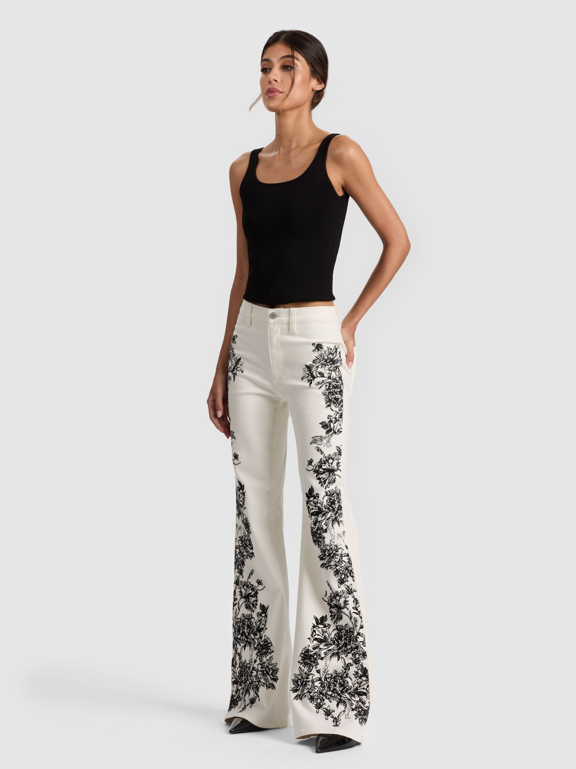 SB EMBROIDERED JEAN - 6