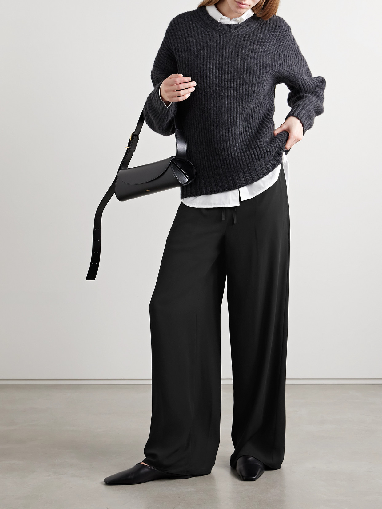 Crepe Wide-leg Pants - 2