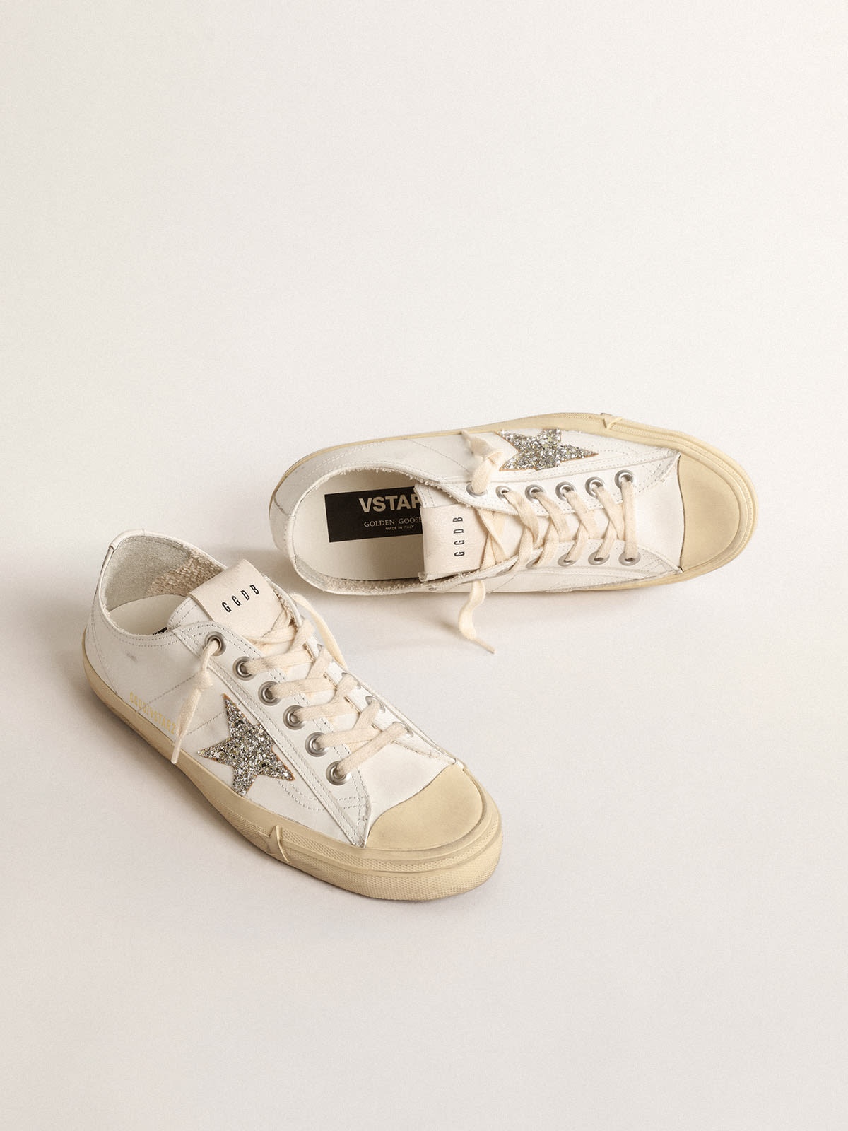 V-Star in white leather with a platinum glitter star - 2