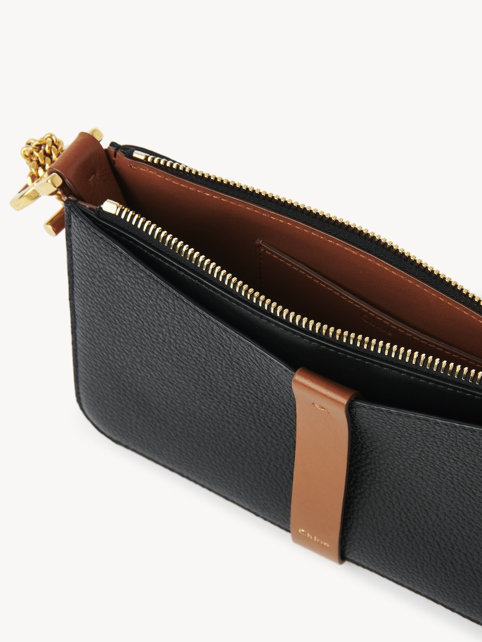 MARCIE POUCH ON CHAIN IN GRAINED LEATHER - 4