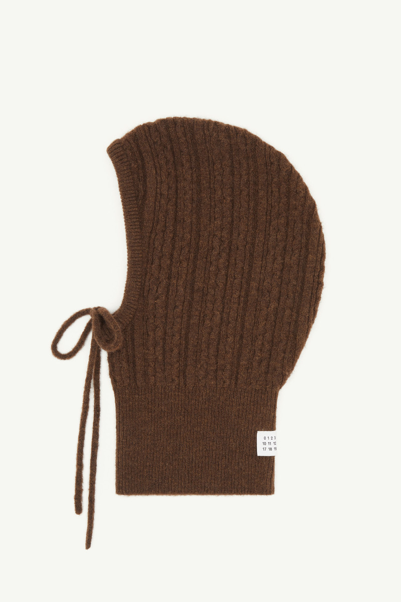 Cable knit hood 1