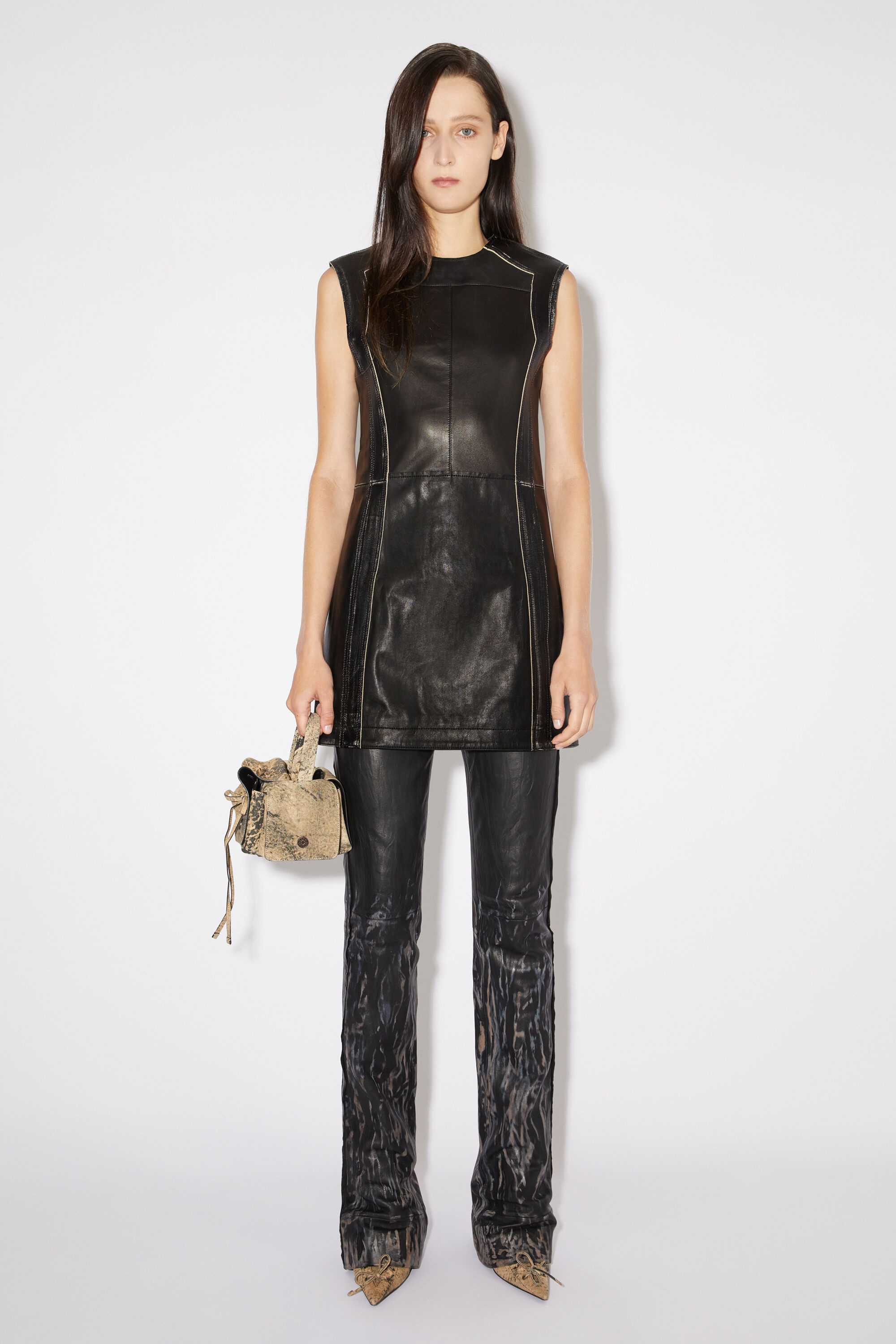 Sleeveless leather dress - Black - 2