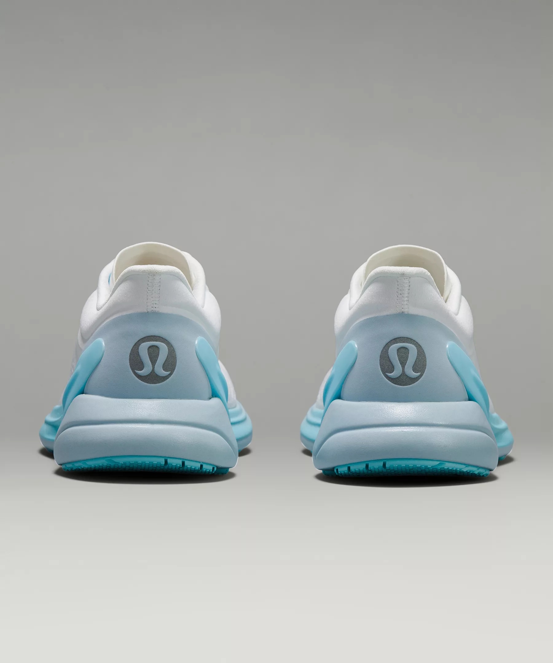 Women's Blissfeel Running Shoe - 6
