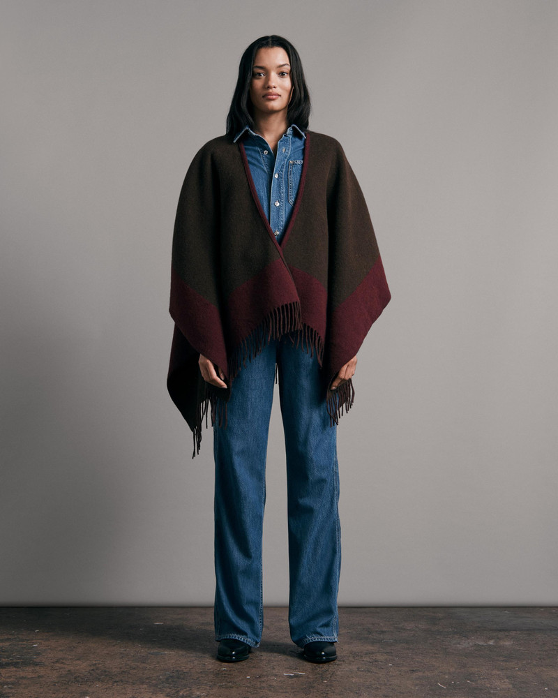 Highlands Wool Reversible Poncho
Midweight Poncho 4