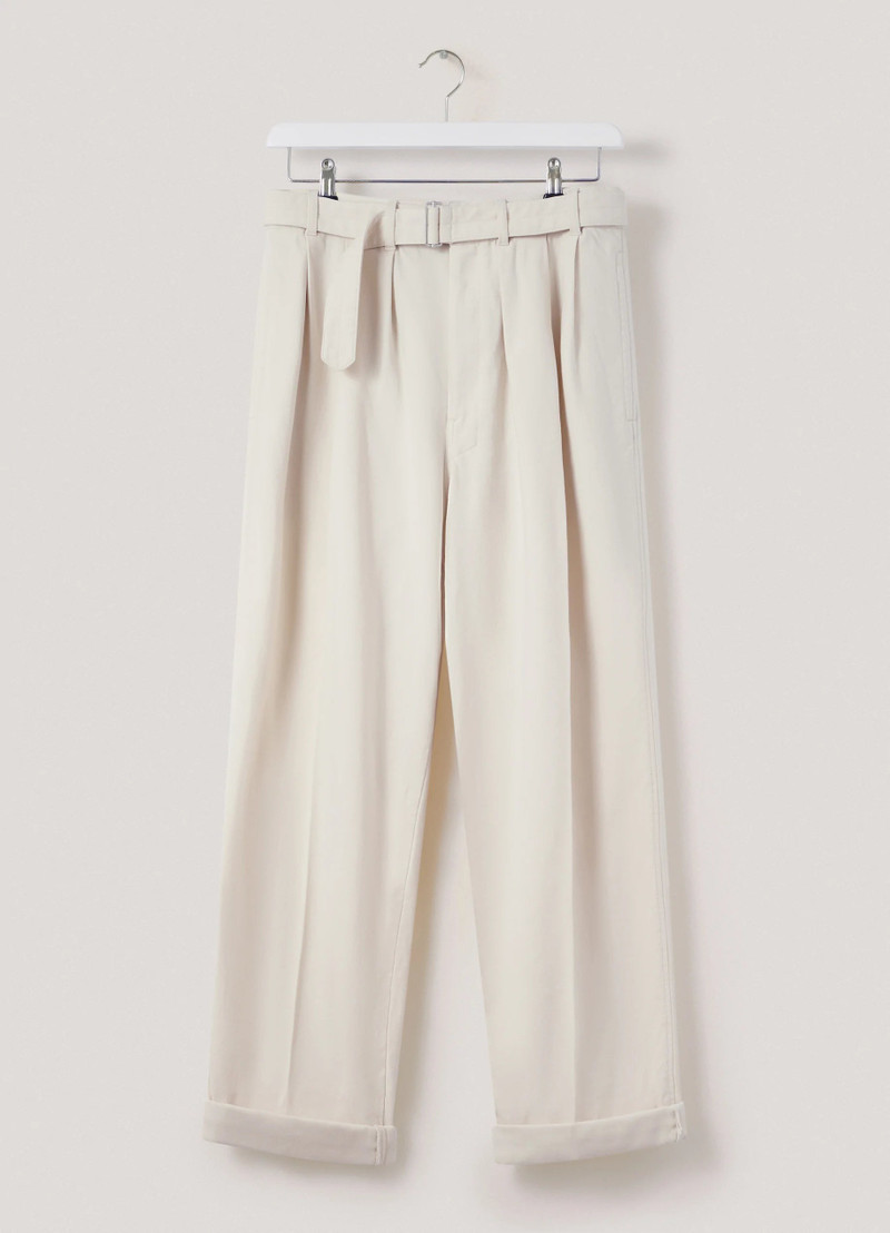 LOOSE PLEATED PANTS
COTTON VISCOSE 1