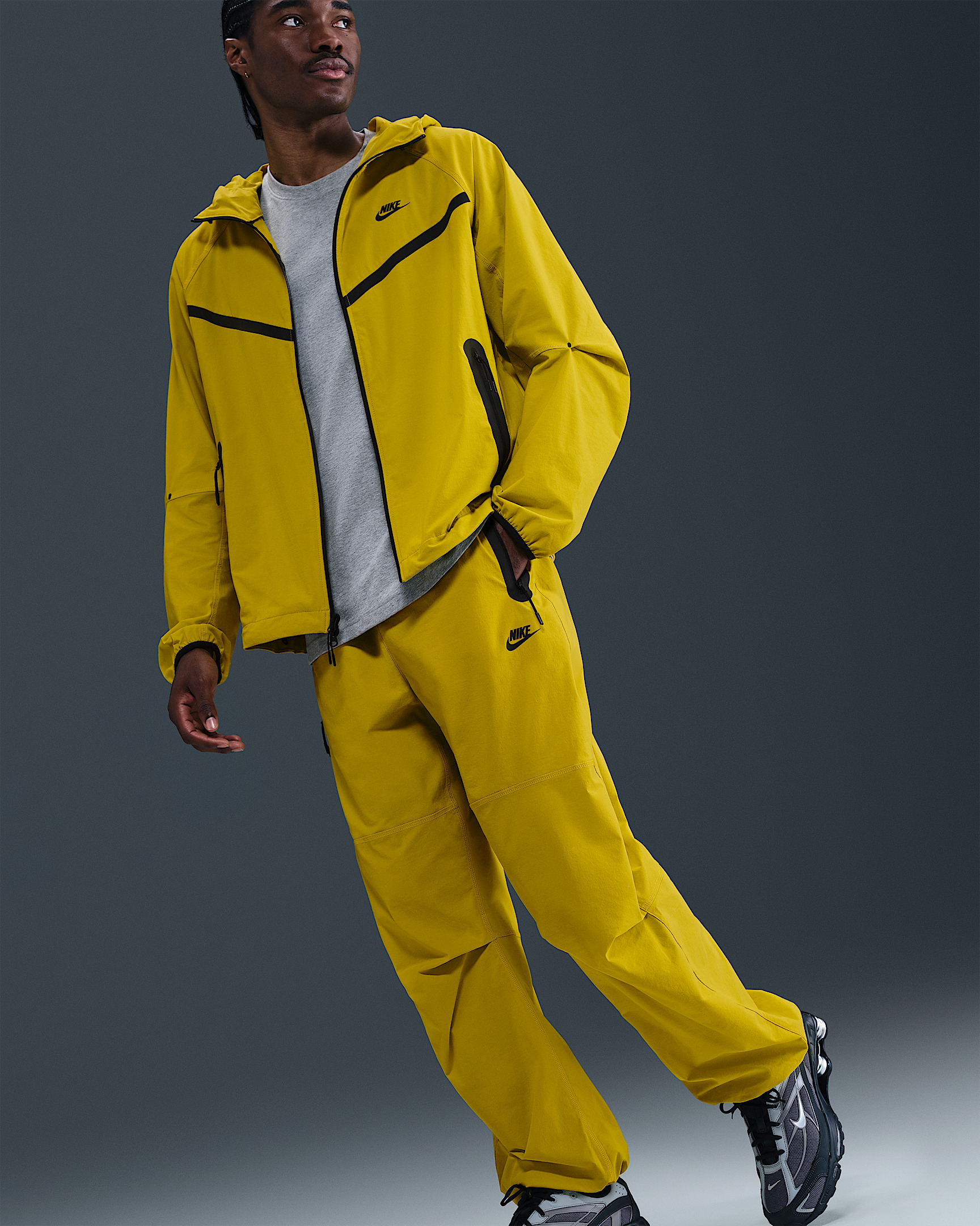 Nike Tech Men's Woven Oversized Pants - 5