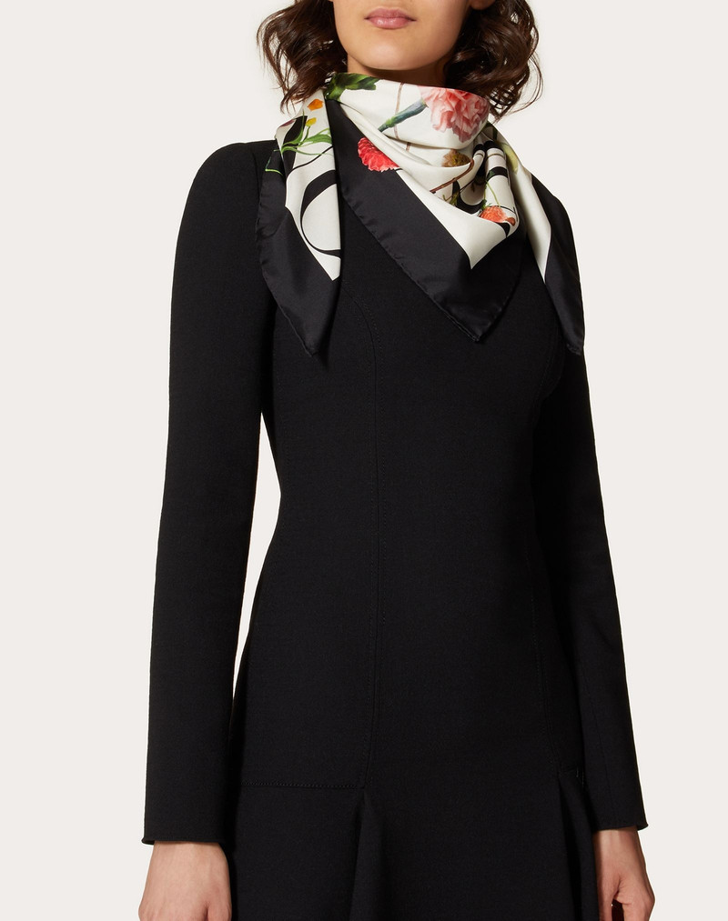 Flower print silk twill foulard 90x90 cm / 35.4x35.4 in. 4