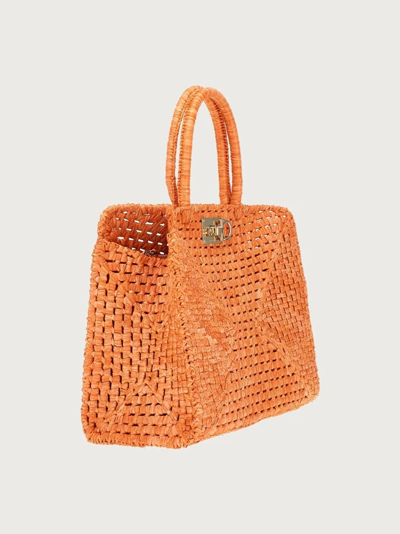 FERRAGAMO STUDIO BOX BAG (L) 3