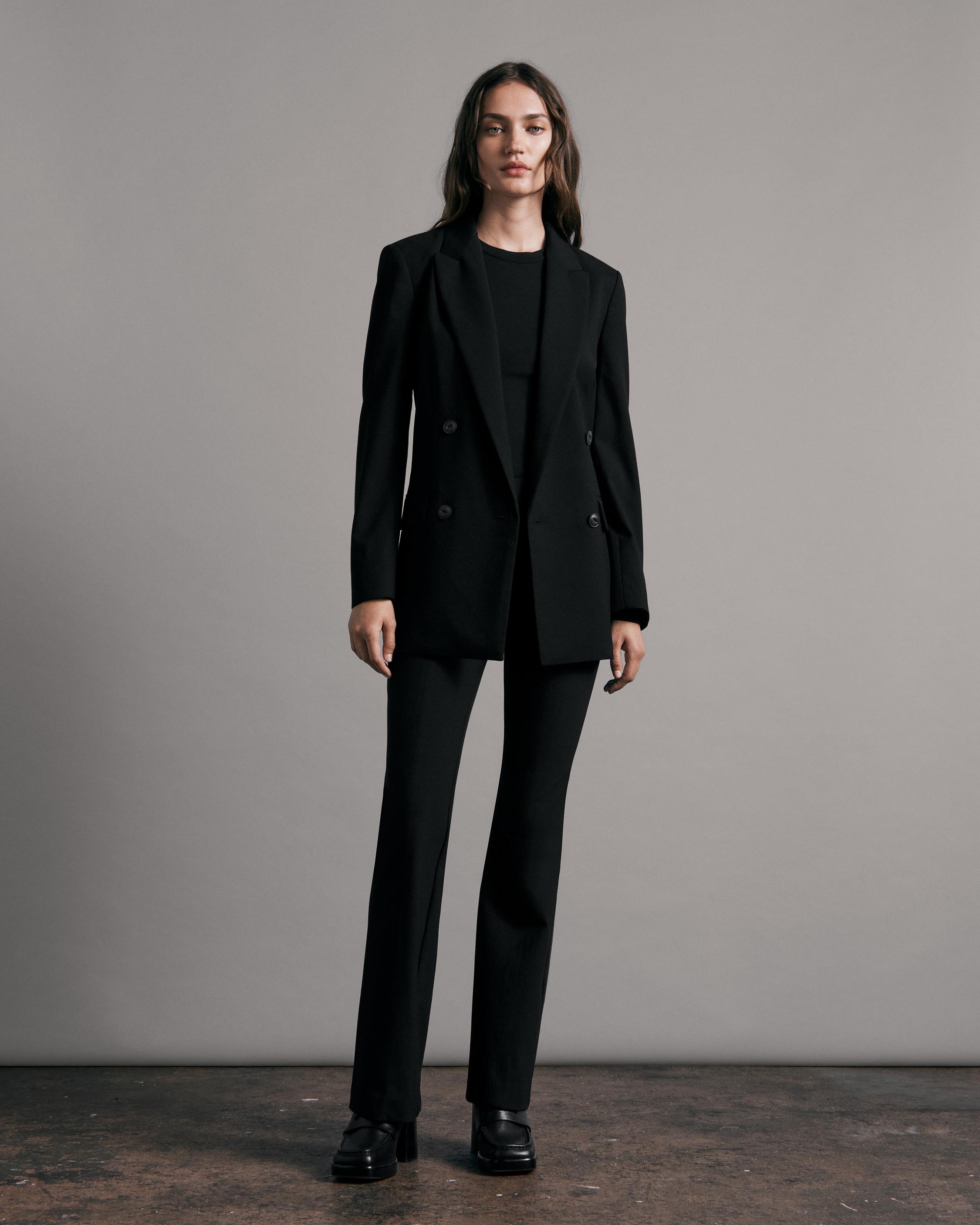 Andie Twill Blazer
Classic Fit Blazer - 2
