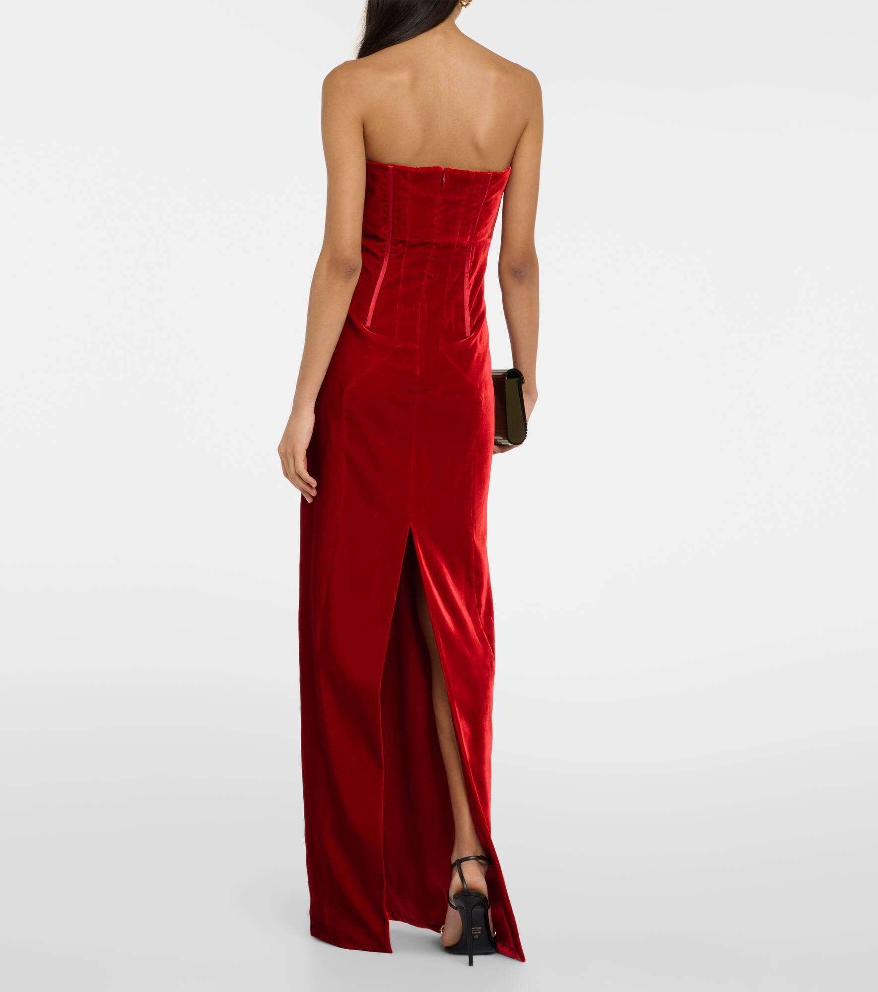 Strapless velvet gown - 3