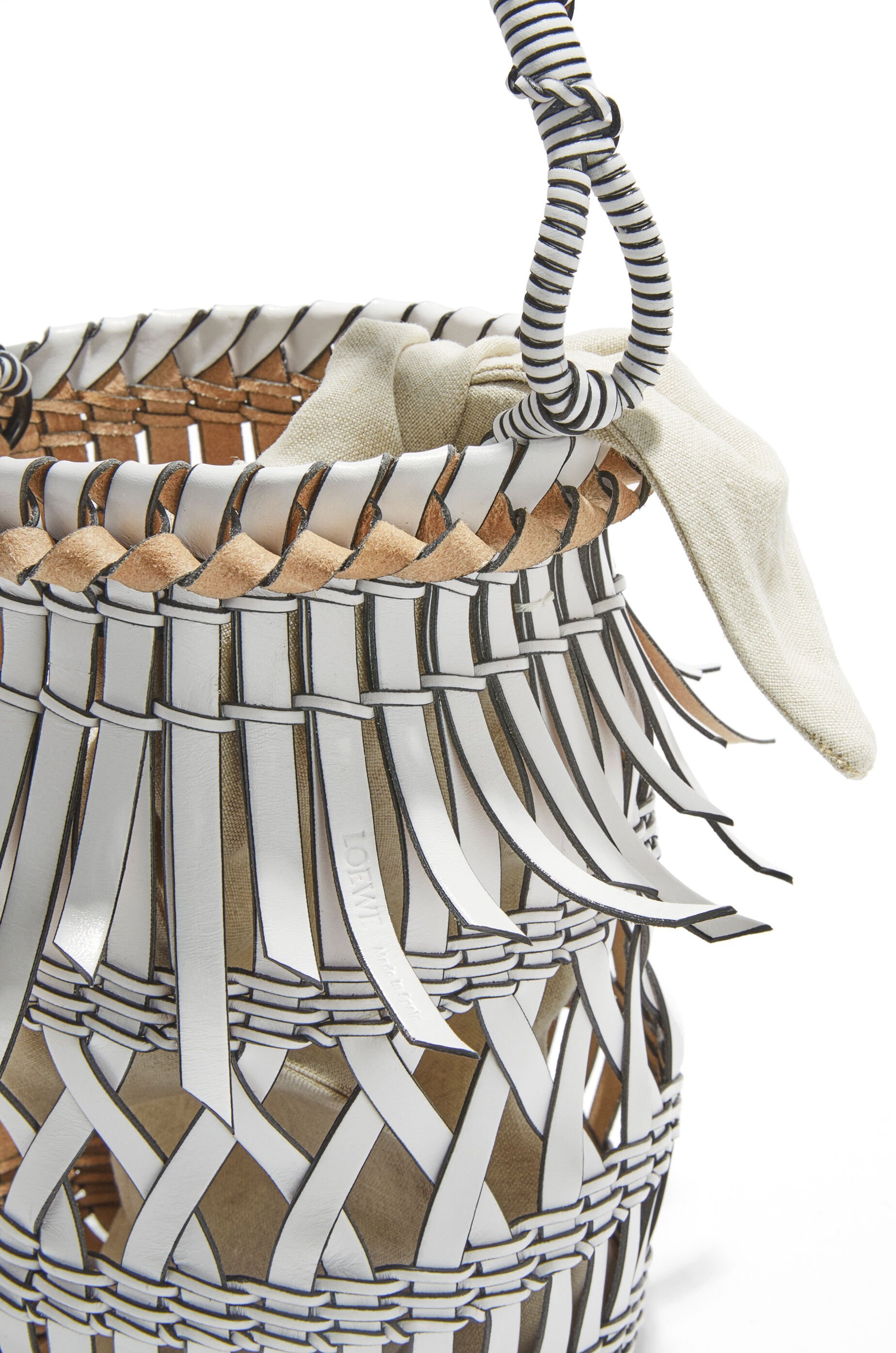 Fringes Bucket bag in calfskin - 6