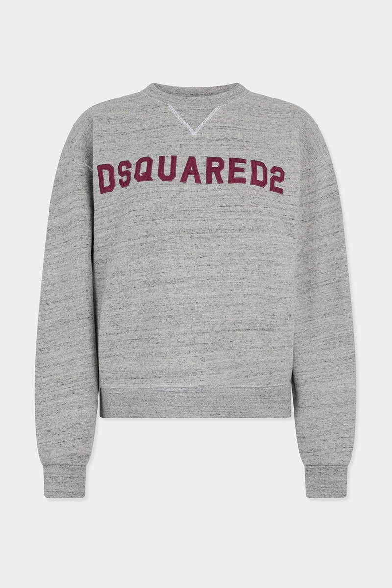 D2 COLLEGE SHORT & WIDE FIT CREWNECK 1