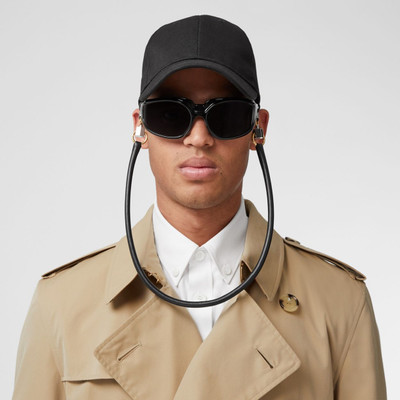 Burberry The Mid-length Kensington Heritage Trench Coat outlook