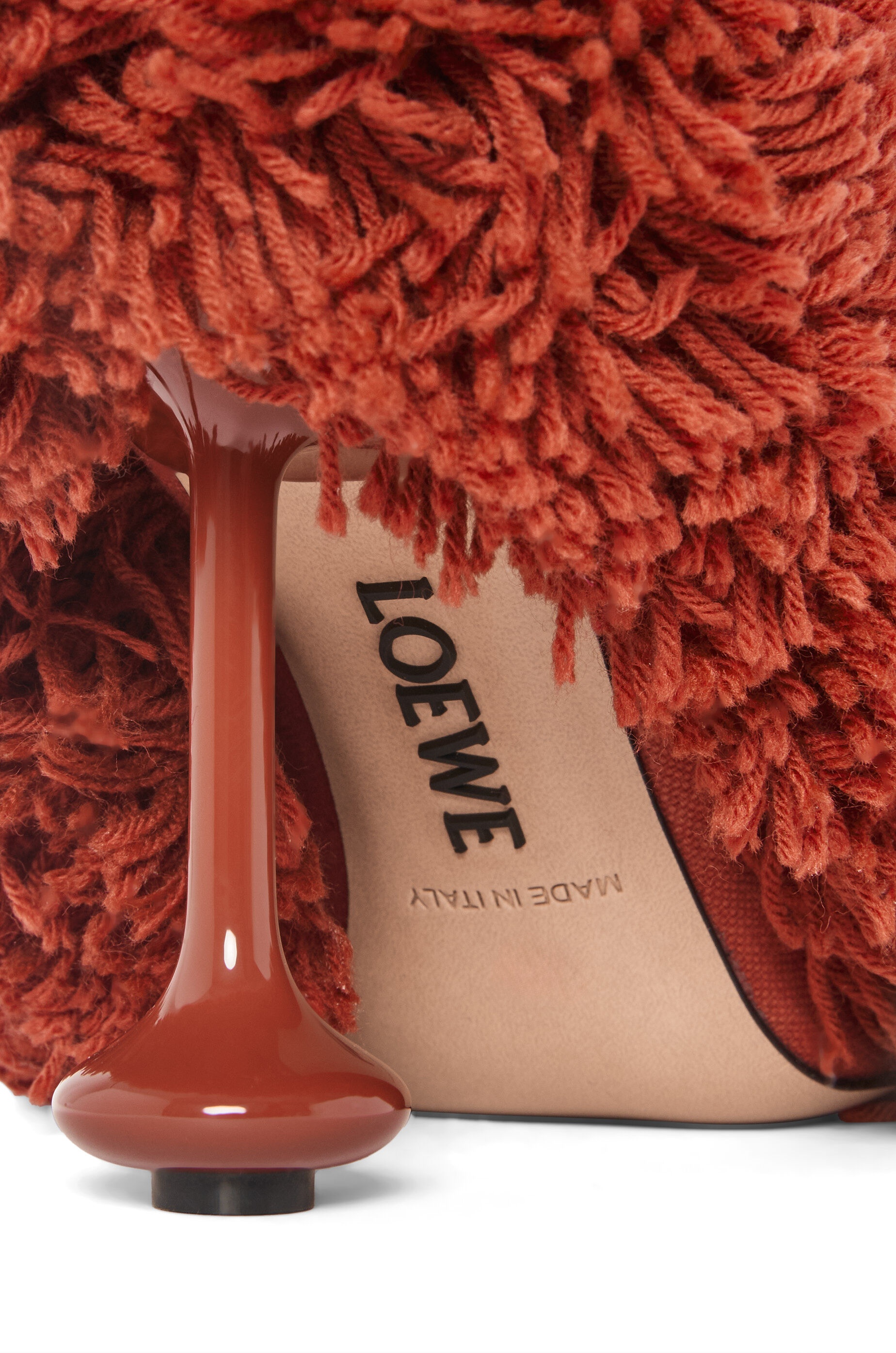 Toy pump in embroidered canvas - 5