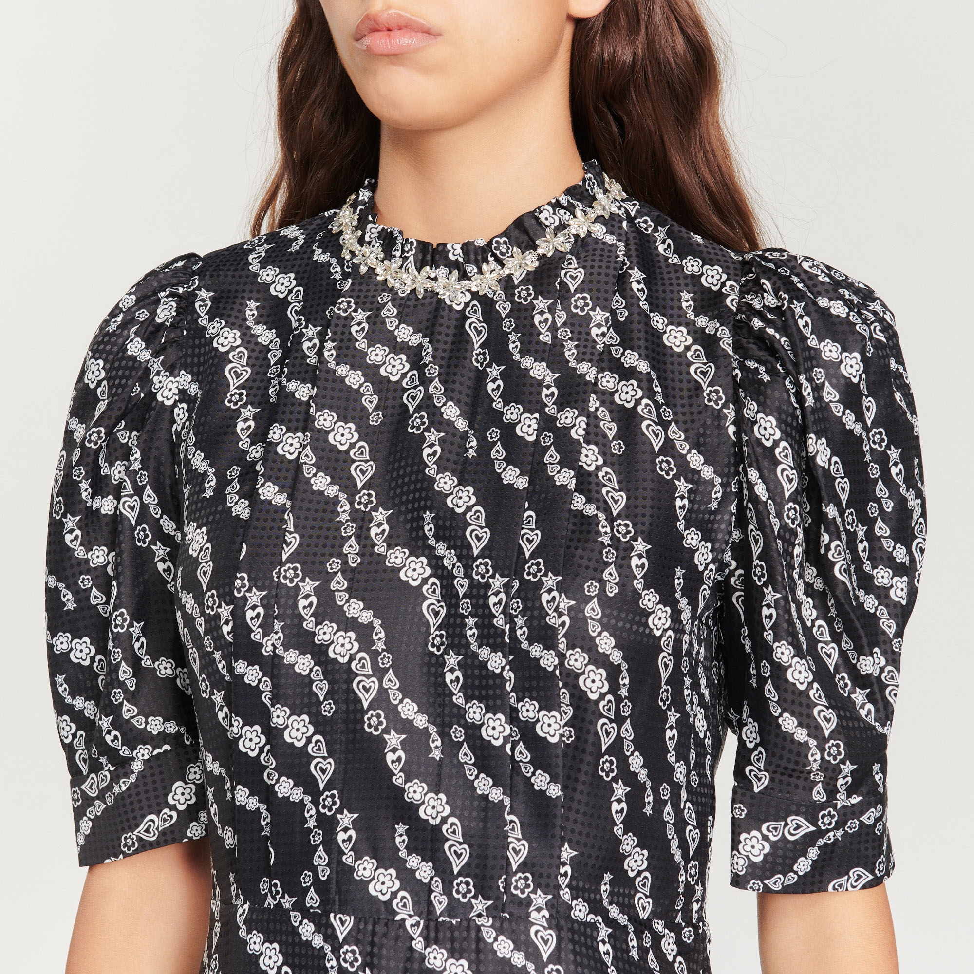 Short flowing dress - 4