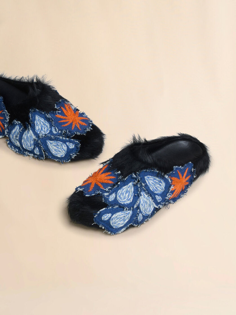 BLACK LONG HAIR CALFSKIN FUSSBETT SABOT 4