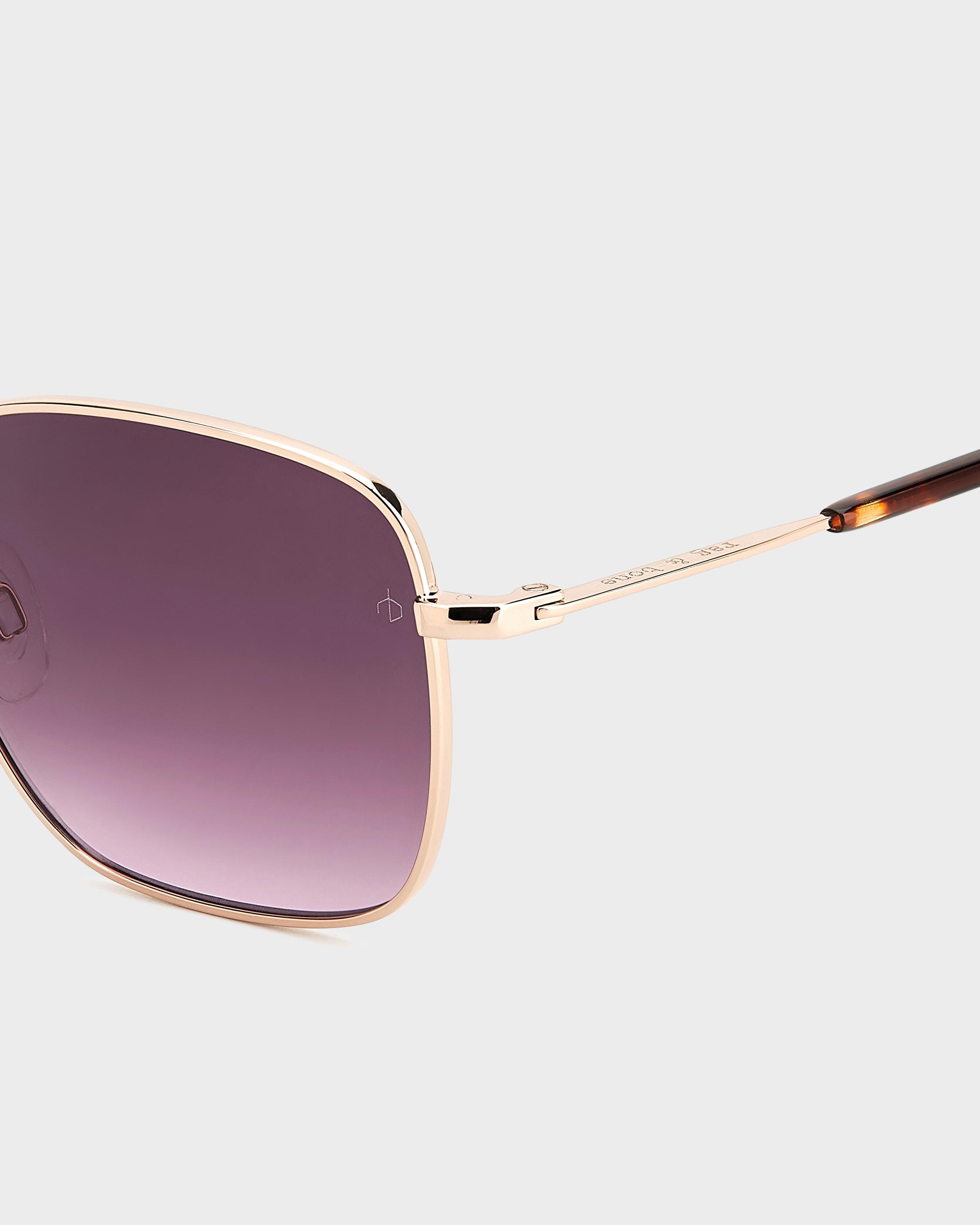 Breton
Square Sunglasses - 3