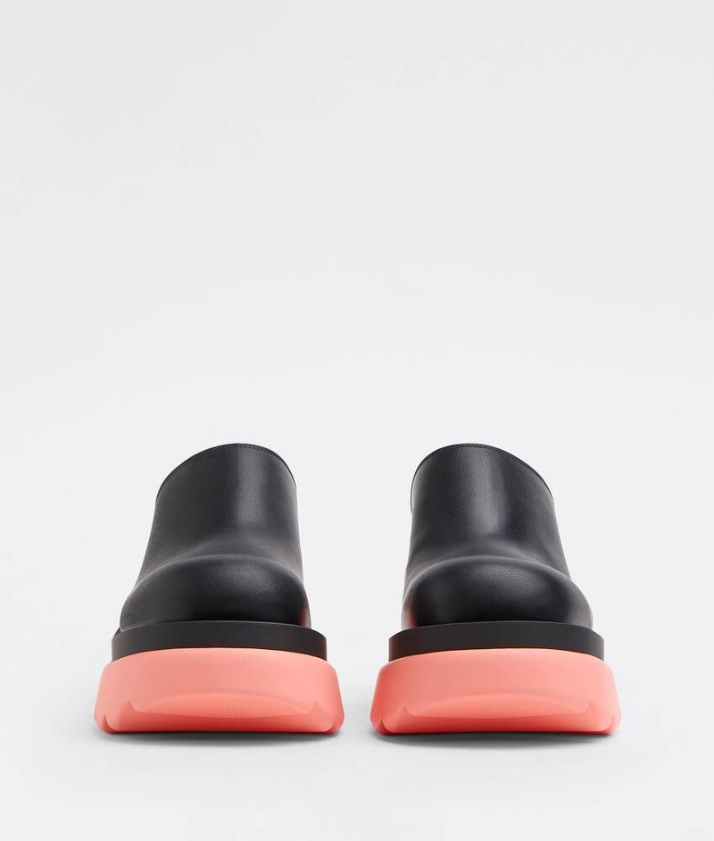 Bottega Veneta flash outlook