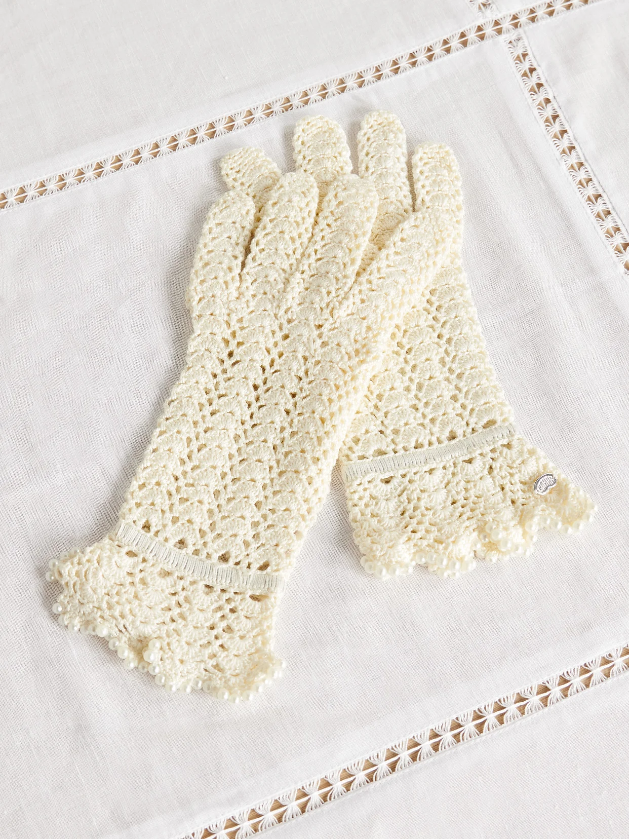 Pearl-like Trimmed Crocheted Cotton Gloves - 1