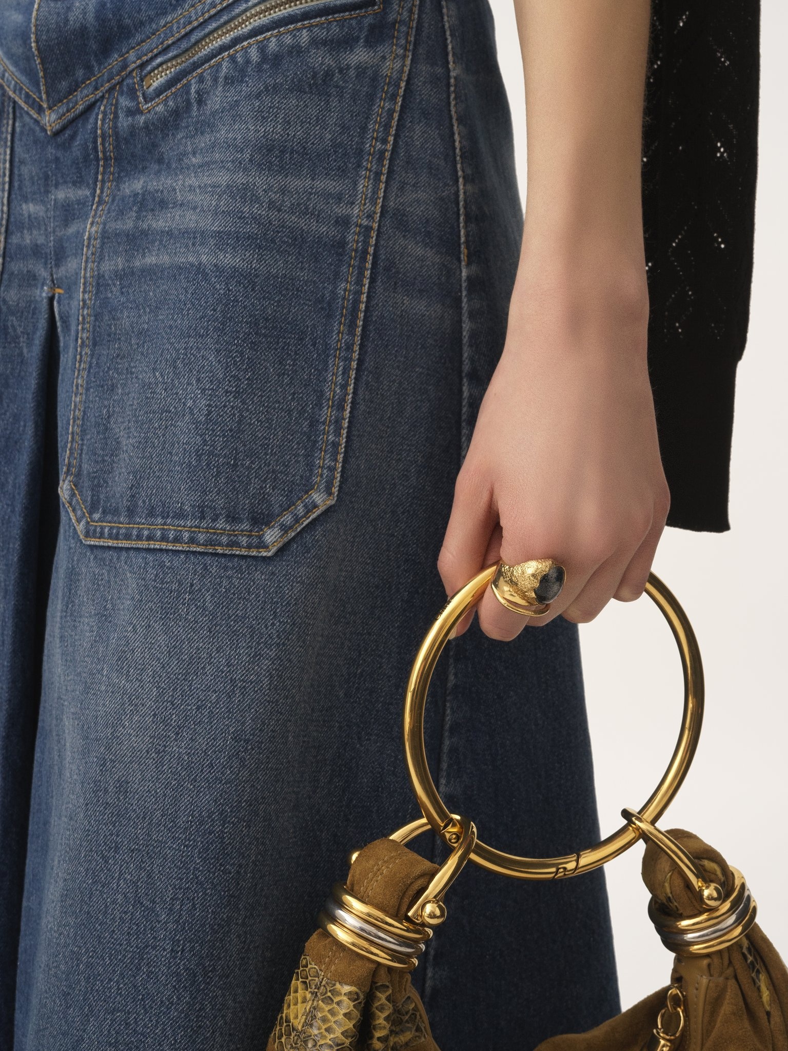 THE CHLOÉ AMULET RING - 4