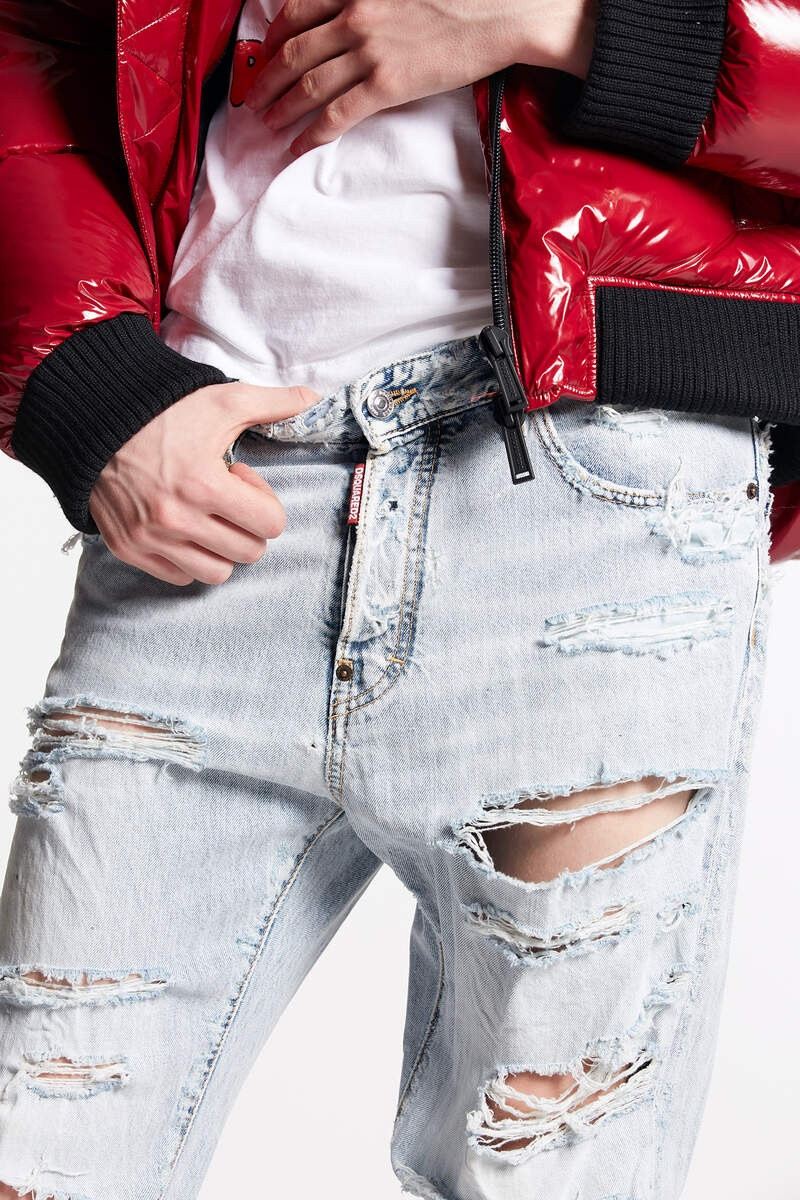 LIGHT DESTROYED WASH 642 JEANS 3