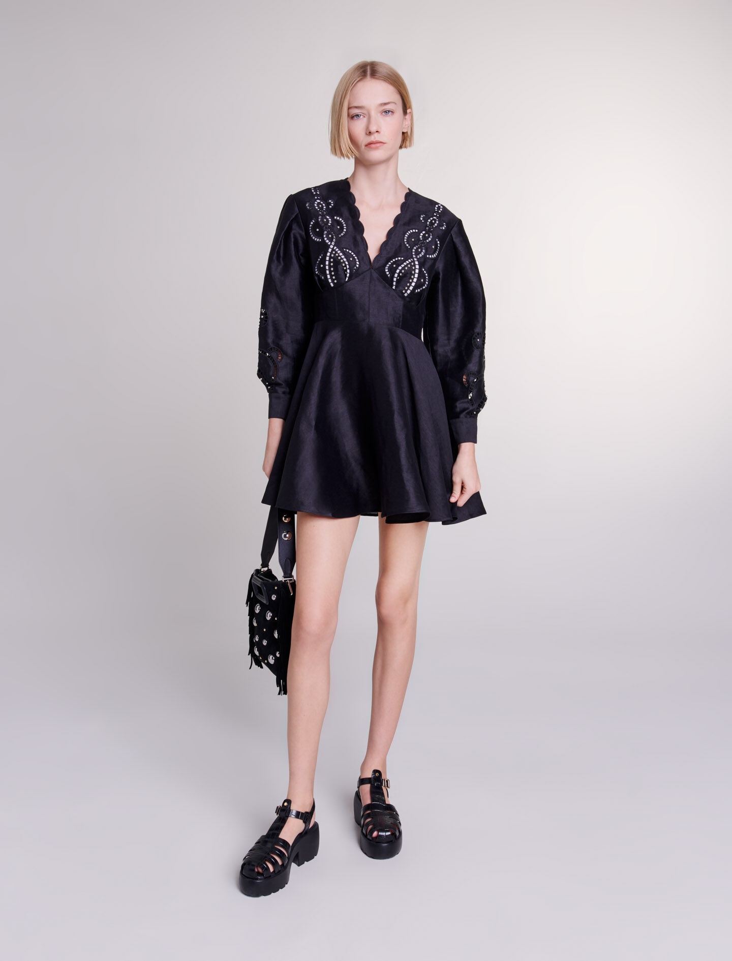 Short embroidered linen dress - 2