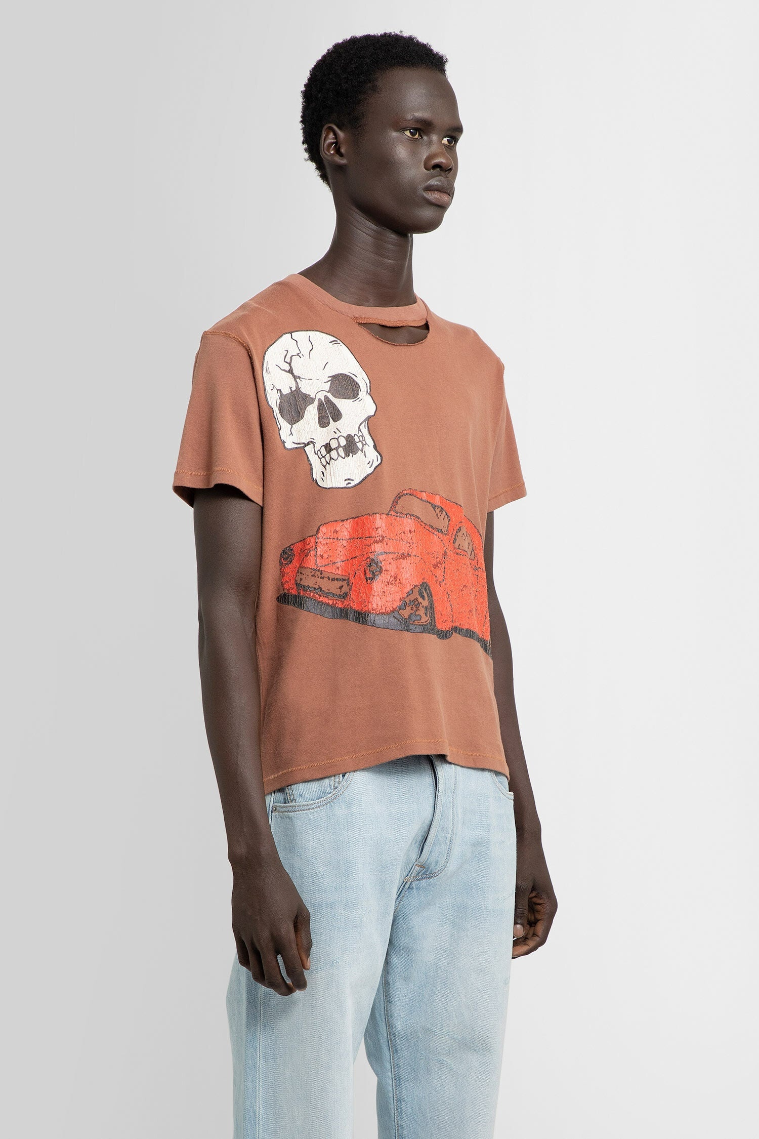 Ripped collar t shirt sales