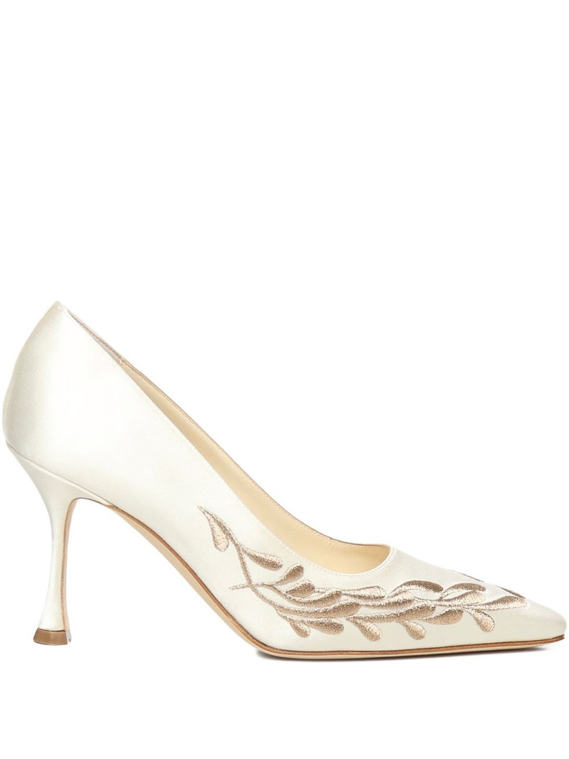 embroidered-paisley pumps 1