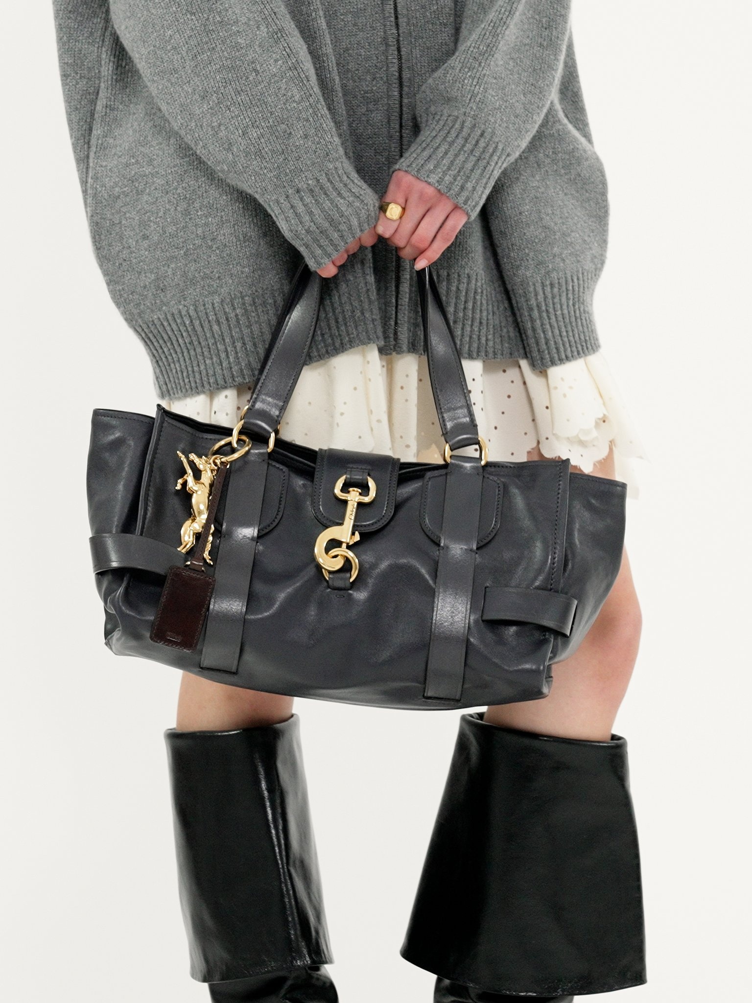 【Anyone more】Chloe overfit padded jumper Chloé OVERSIZED ZIPPED HOODIE IN WOOL & CASHMERE KNIT