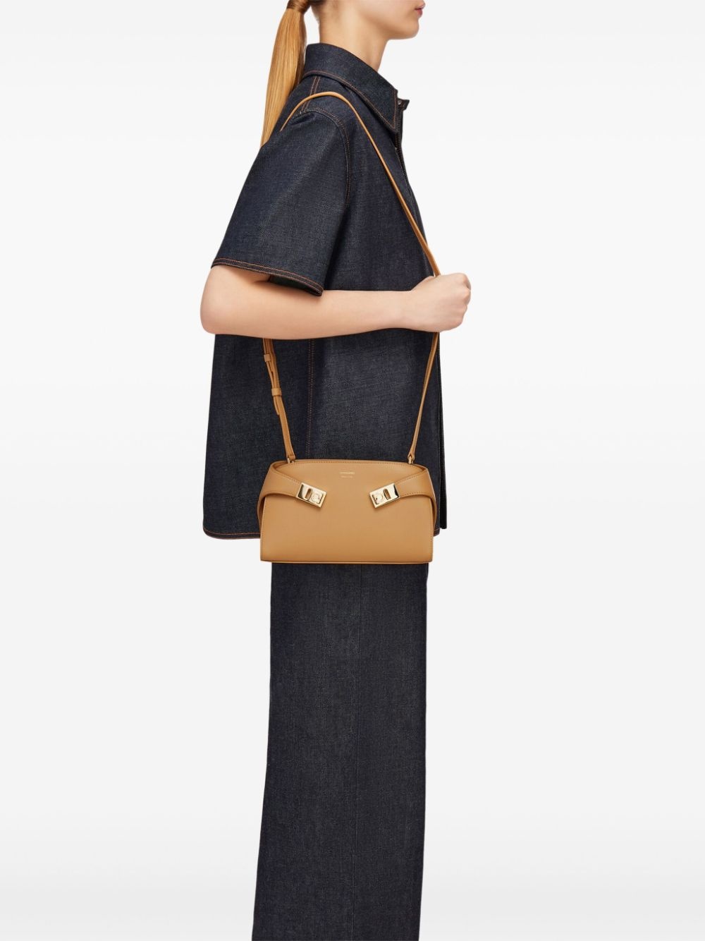 mini Hug crossbody bag - 2