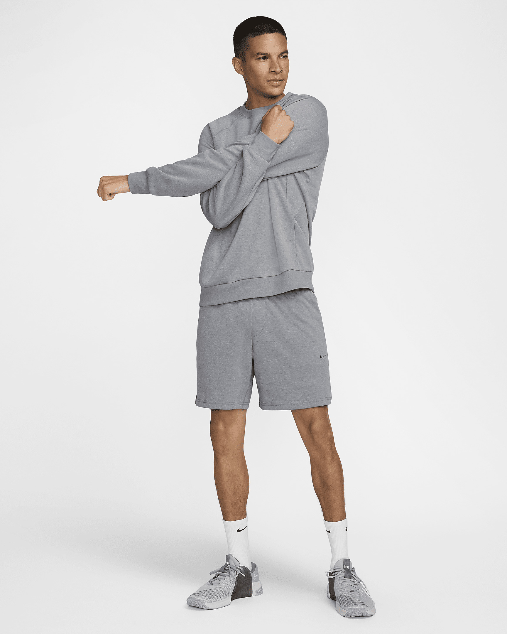 Nike Primary Men's 7" Dri-FIT UV Unlined Versatile Shorts - 7