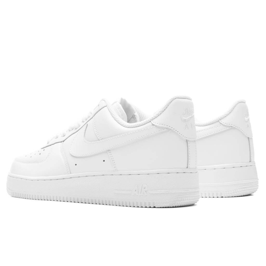 NIKE AIR FORCE 1 '07 - TRIPLE WHITE - 3