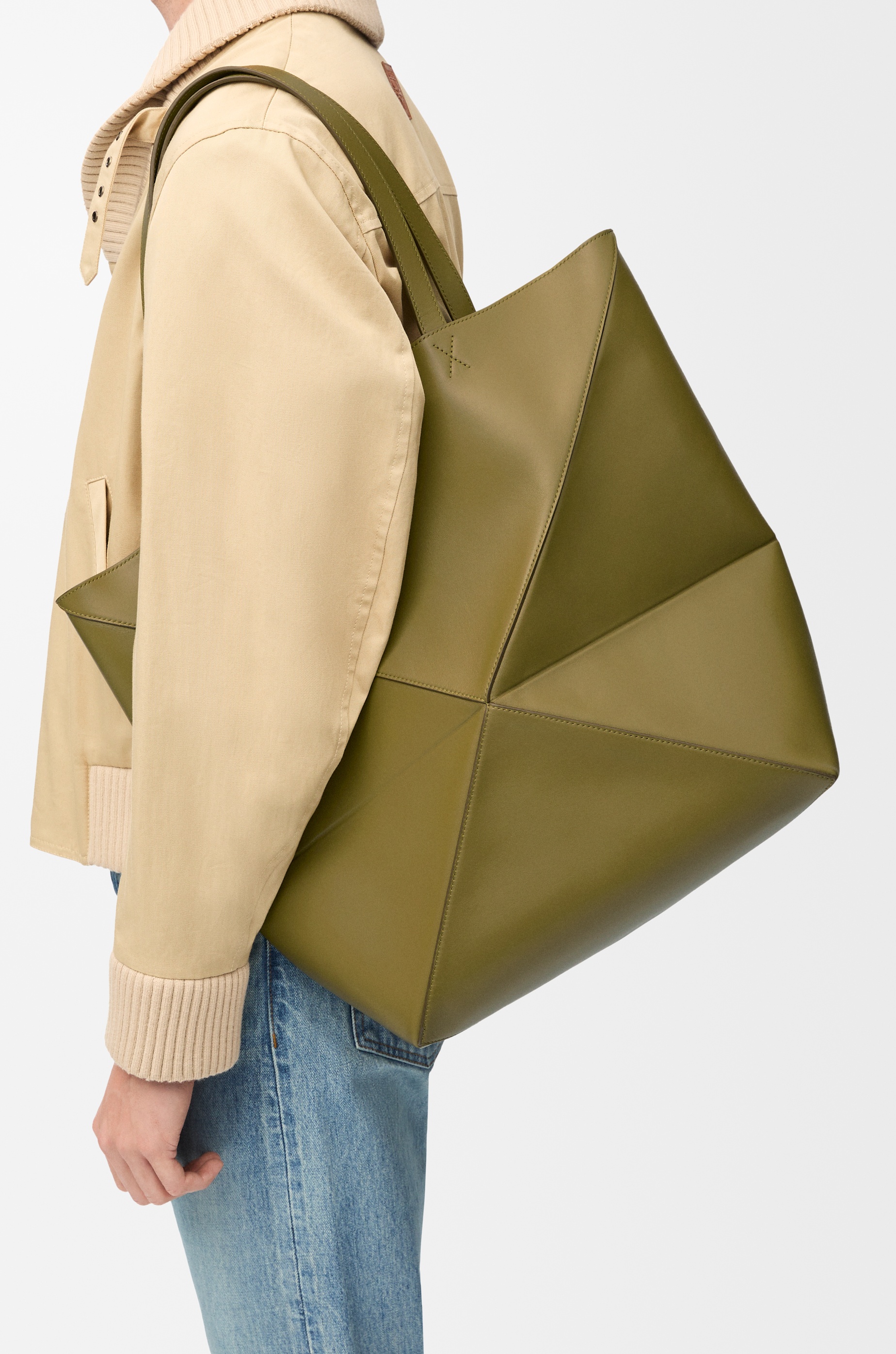 XL Puzzle Fold Tote in shiny calfskin - 3