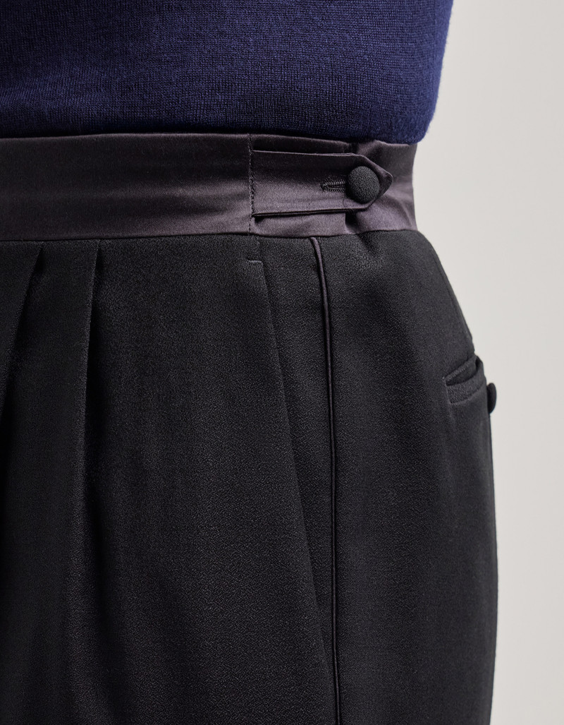 RELAXED FIT BLACK TUXEDO TROUSERS IN STRETCH WOOL 4