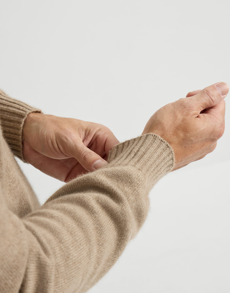 Cashmere sweater 4