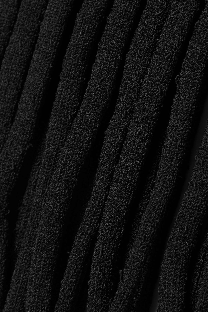 Fringed stretch-knit shorts 6