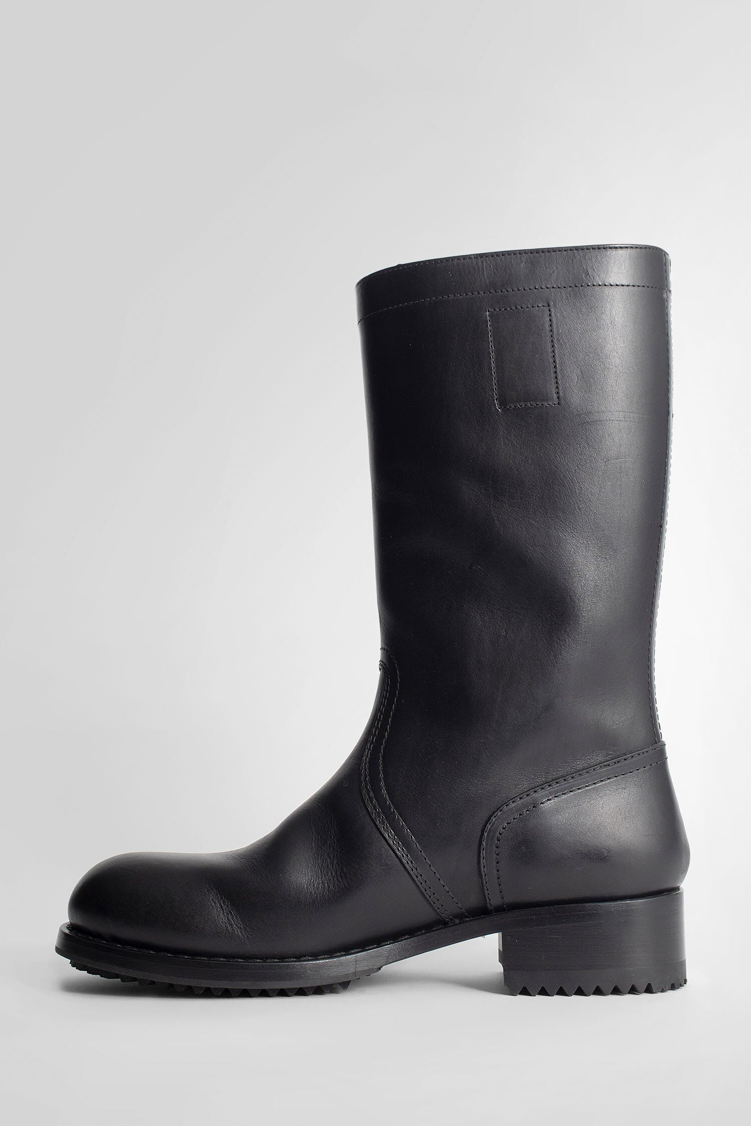Burning-Leather-Boots - 4