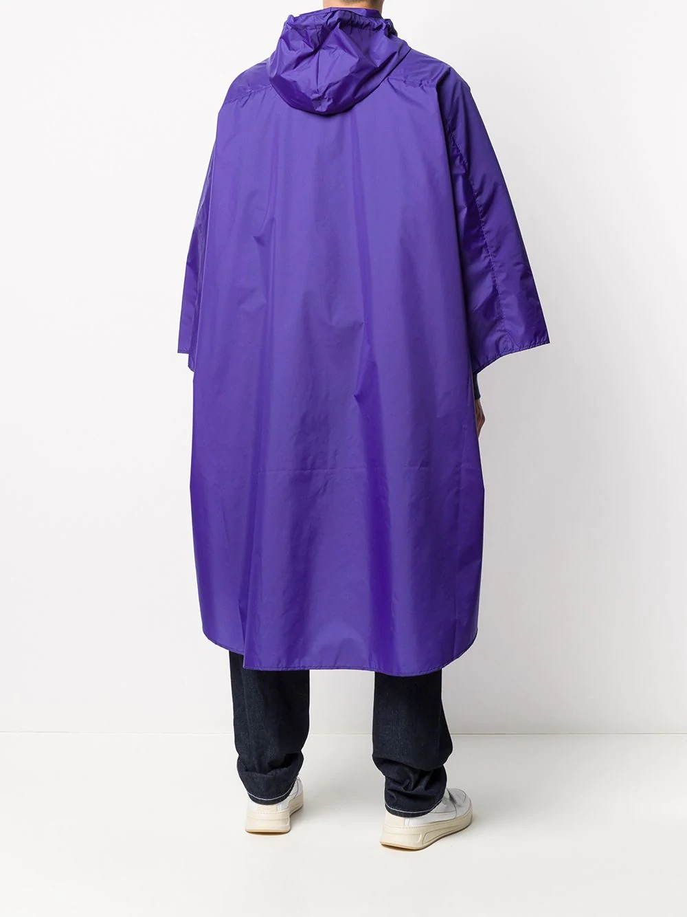 logo-print poncho-style raincoat - 5