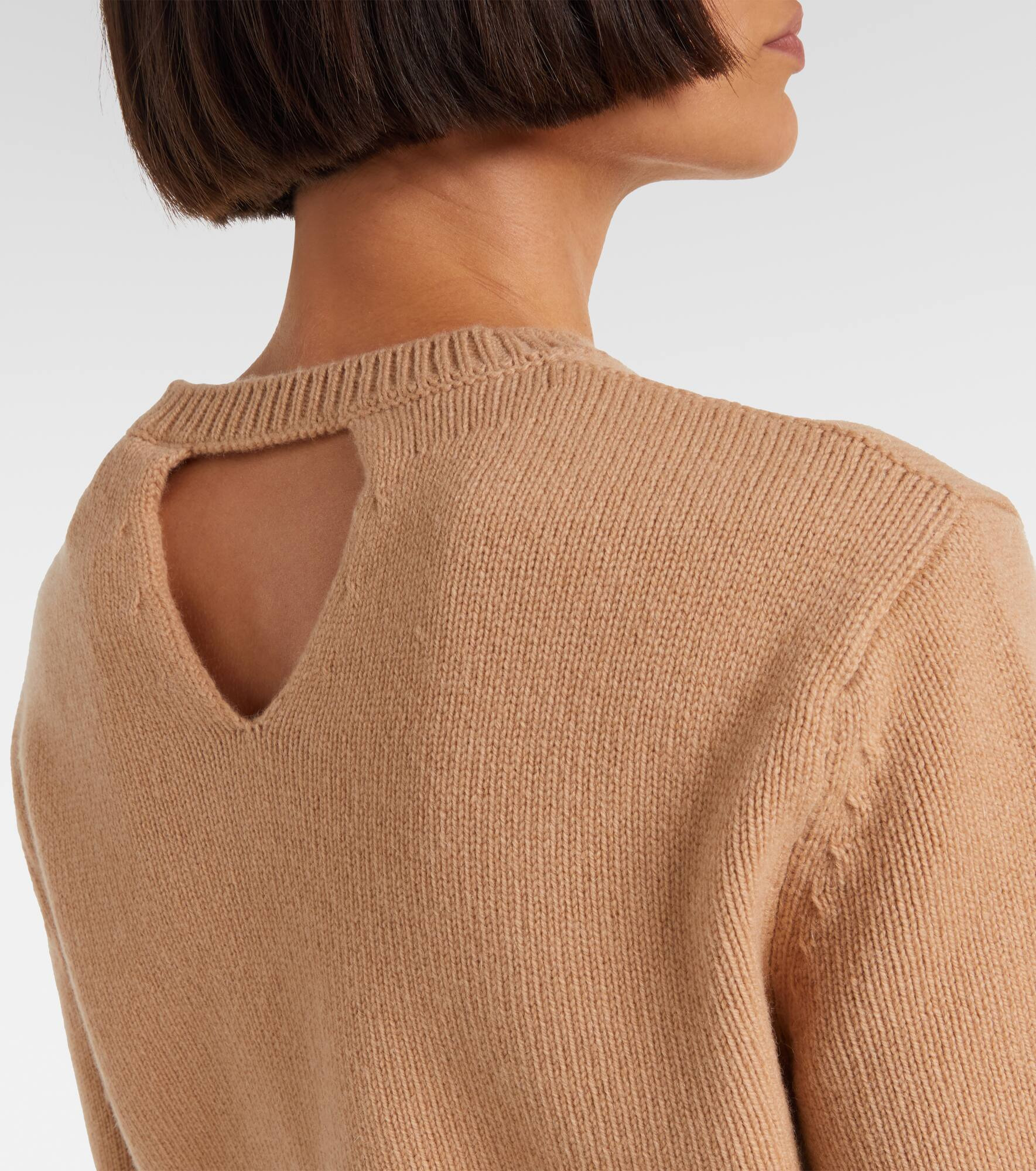 Cutout wool and cashmere sweater - 6