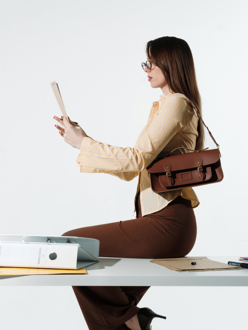 Cambridge Satchel The Long Satchel - Bay & Bay Celtic Grain outlook