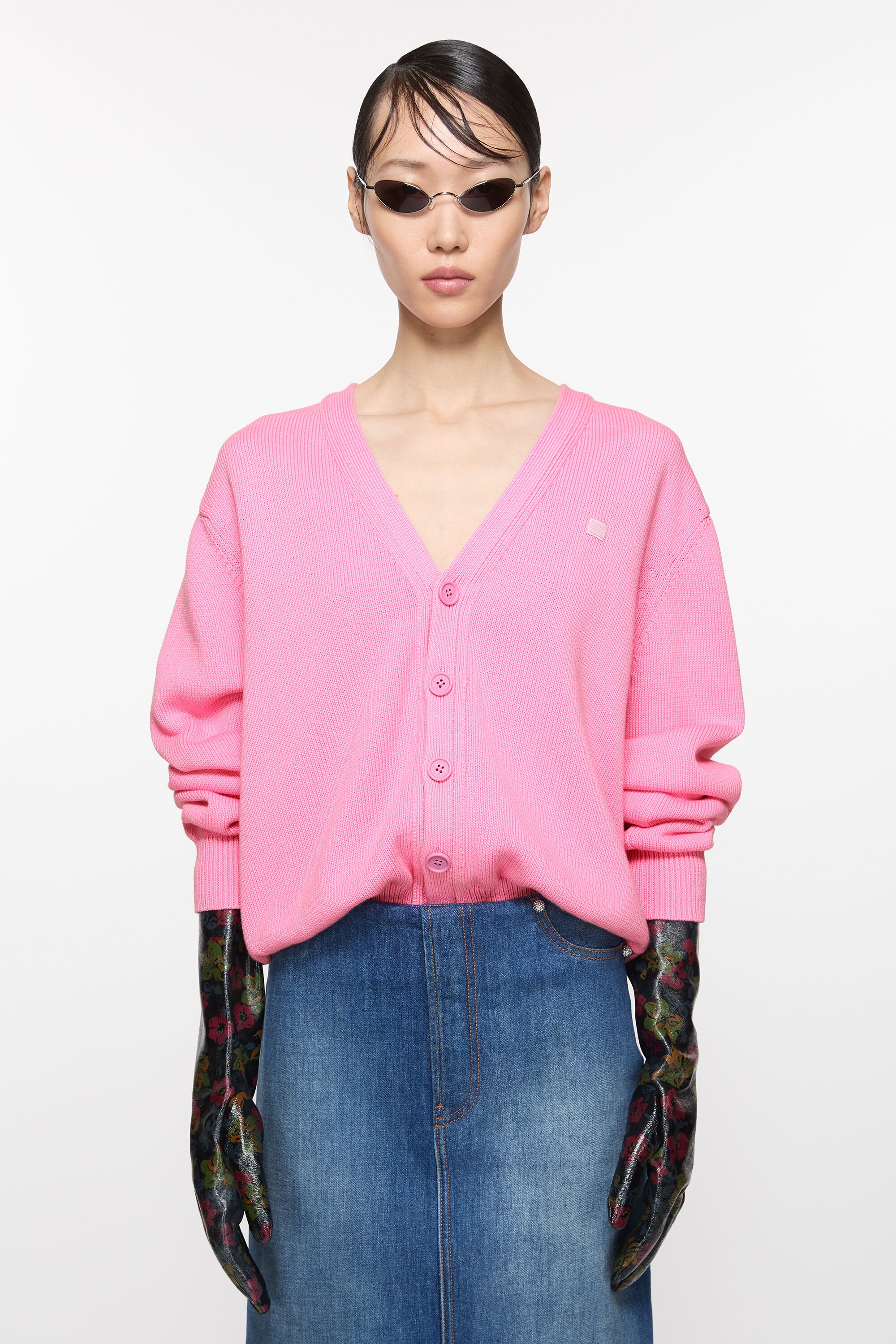 Acne Studios - ACNE STUDIOS  ウールモヘアカーディガン　ピンク Acne Studios Cardigan v-neckline - Cameo pink | REVERSIBLE
