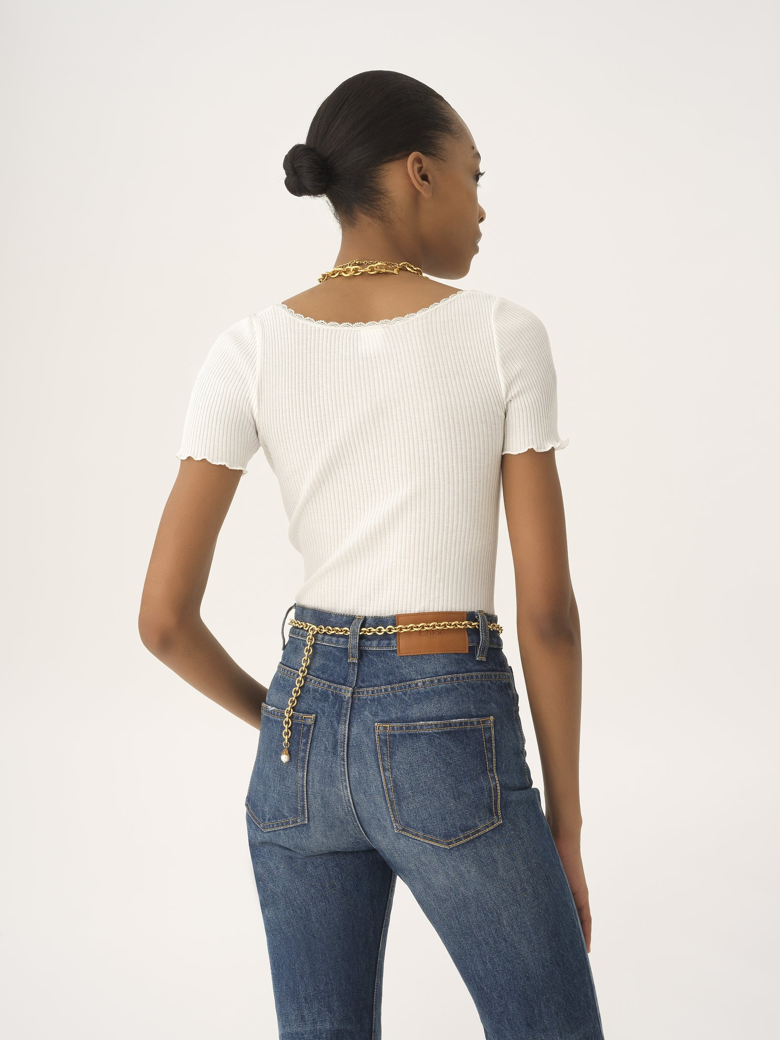 SCOOP-NECK FITTED T-SHIRT IN COTTON - 5