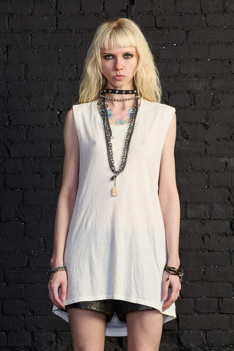 TWISTED BACK SLEEVELESS T 3